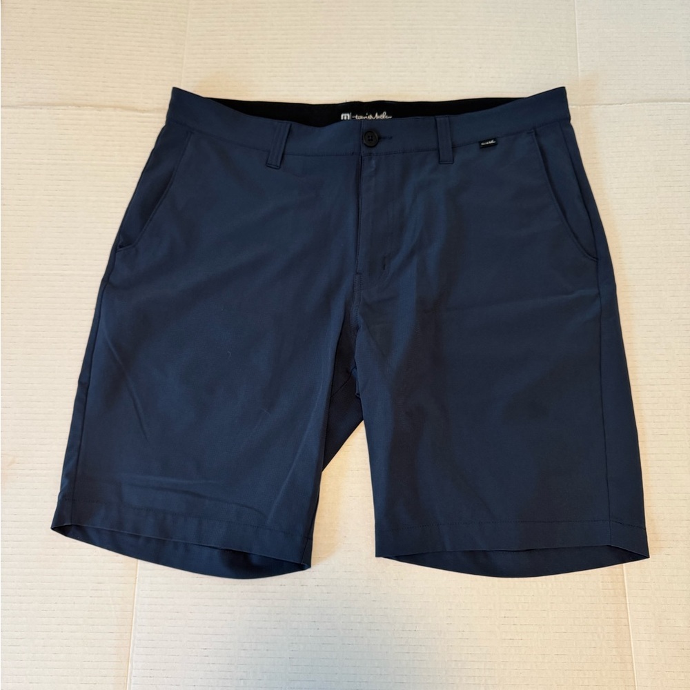 Travis Mathew 36 waist Dark Blue Flat Front Shorts navy golf casual stretch